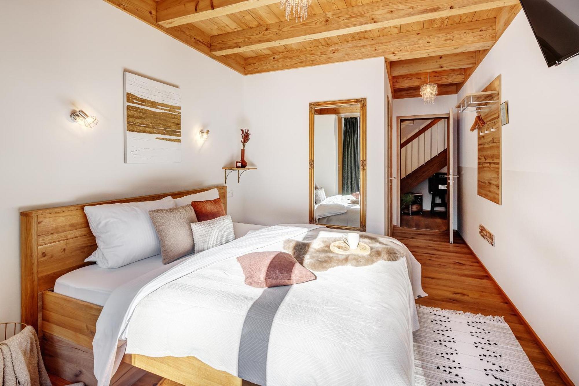 Landhaus Trinis - Kleine Kaffee Tee Theke Mit Kuehlschrank - Parkplatz Rottach-Egern Zewnętrze zdjęcie